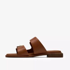 Ariany Bay flate sandaler i tan-farget skinn for damer
