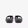 Arla Glison svarte Fabriccloudsteppers™-Flip-flops for damer