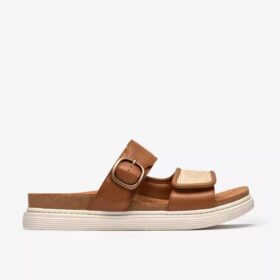 Arwell Step-flate sandaler i tan-farget skinn for damer