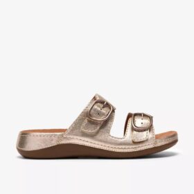 Cecily Step-flate sandaler i champagnefarget skinn for damer
