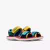 Flate sandaler for barn «Surfing Ace» med marineblått mønster Flate sandaler for barn «Surfing Ace» med marineblått mønster