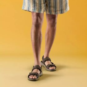 Guideview Trek-sandaler i bivoksbehandlet skinn for menn