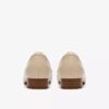 Juliet Mia slip-ons i kremfarget skinn for damer