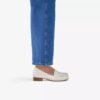 Krystine Lily loafer i kremfarget skinn for damer