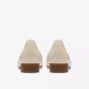 Krystine Lily loafer i kremfarget skinn for damer
