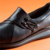 Lynell Slip – sorte slip-ons i skinn for damer