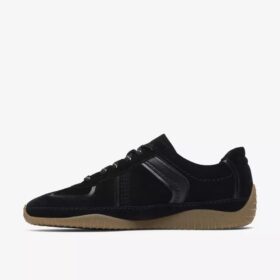 Meridor Lo-sneakers for kvinner i svart semsket skinn