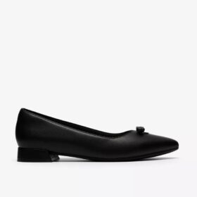Natalyn Trim slip-ons i svart skinn for damer