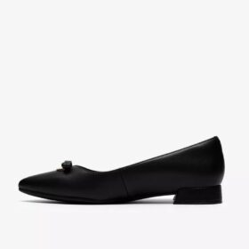 Natalyn Trim slip-ons i svart skinn for damer