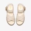 Orinoco3 Cross flate sandaler i kremfarget skinn for damer