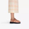 Orinoco3 Strap flate sandaler i tan skinn for damer