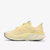 Pace Rise blekgul Sneakers for kvinner Us