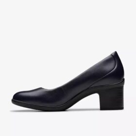 Shaya Poppy marineblå skinnpumps for damer