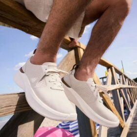 Solevana-sneakers for menn i off-white