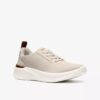 Solevana-sneakers for menn i off-white
