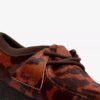 Wallabee for damer. Brune Wallabees med ku-mønster